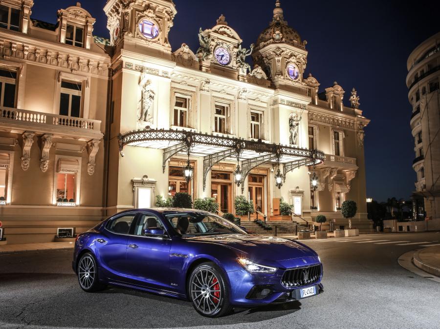  Maserati Ghibli S GranSport 2017 года  (фото 12 из 40)